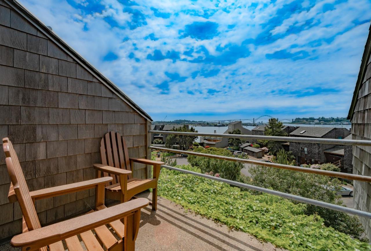 Embarcadero Resort ニューポート エクステリア 写真