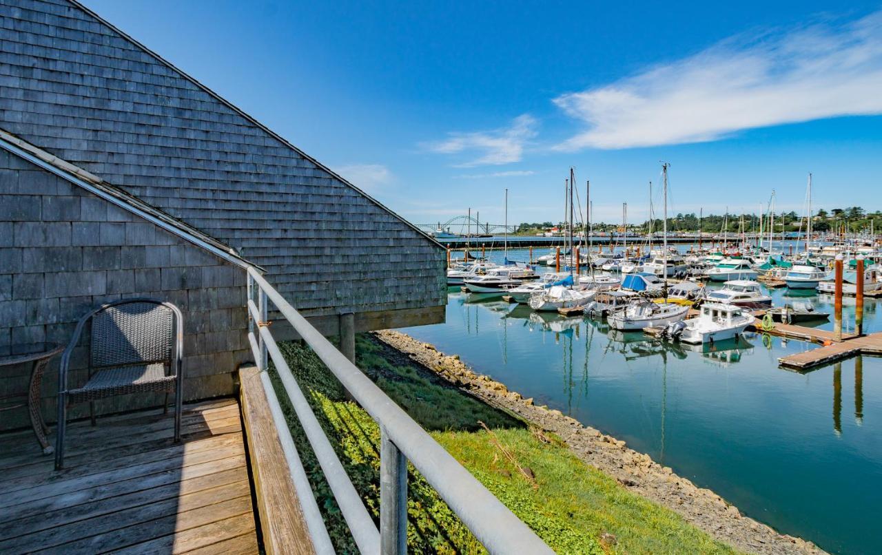 Embarcadero Resort ニューポート エクステリア 写真