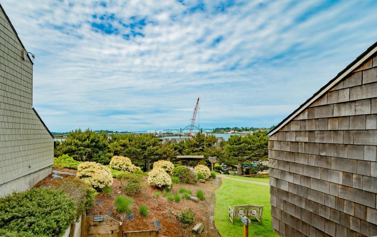 Embarcadero Resort ニューポート エクステリア 写真